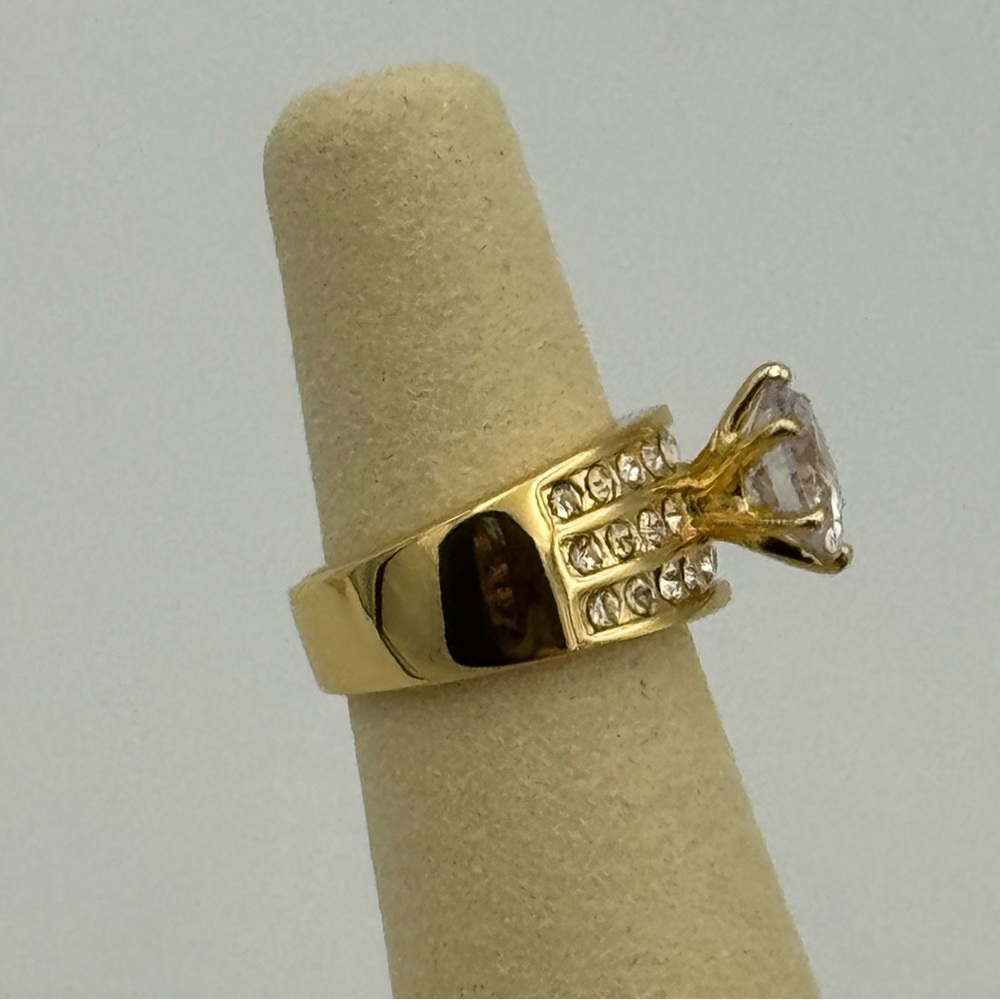 Gold Plated Cubic Zirconia Cocktail Ring White Stone Size 6 Jewelry - Picture 9 of 9